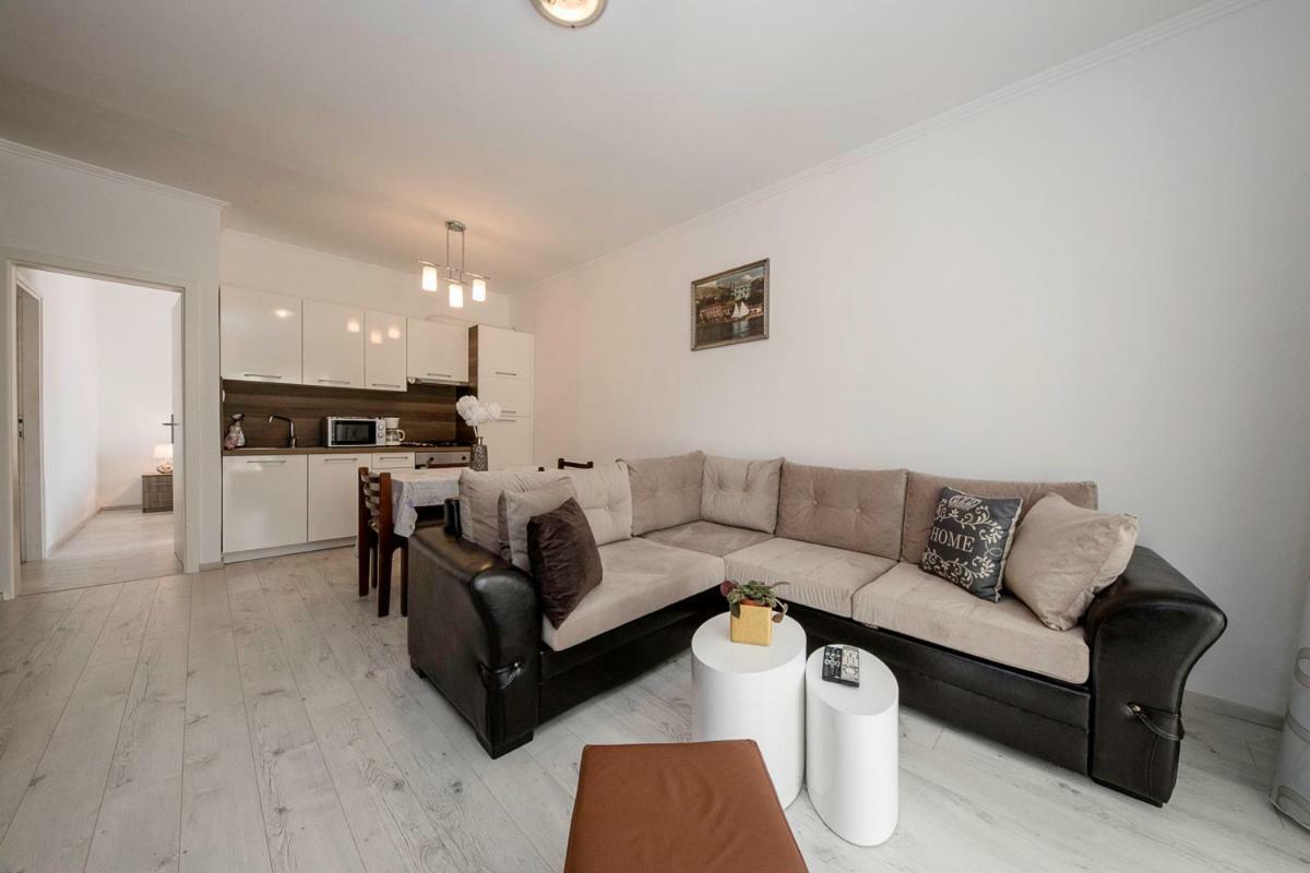 Apartman Jasmina Banjol 外观 照片
