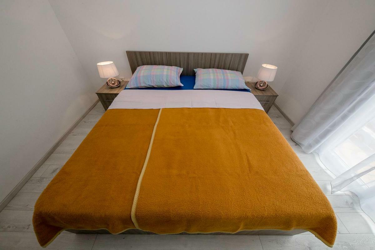 Apartman Jasmina Banjol 外观 照片