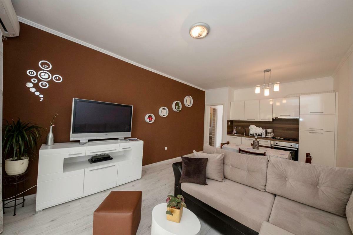 Apartman Jasmina Banjol 外观 照片
